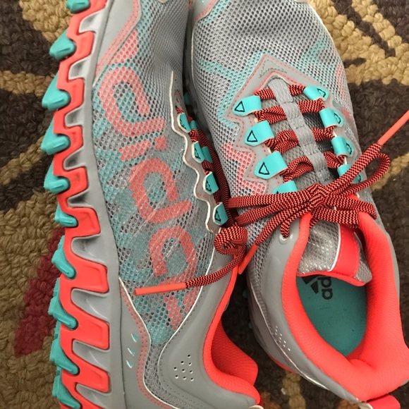 Adidas - Picture 4 of 6